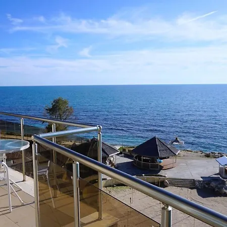 плажни бялата лагуна - Sea View White Lagoon Apartment Baltschik